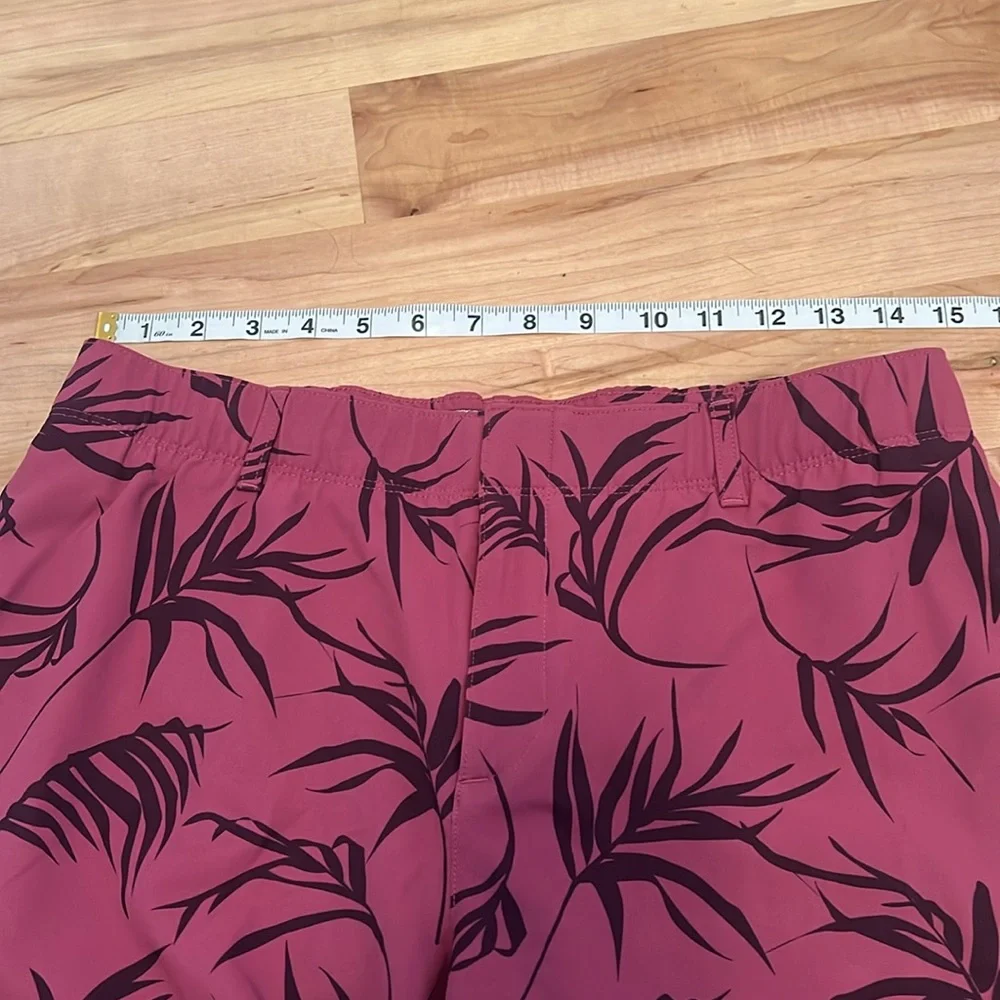 Under Armour Women’s Pink Quartz 9” Golf Shorts Size 8 NWOT